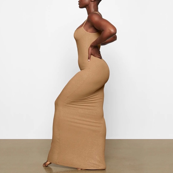 SOLD❗️❗️❗️- SKIMS: NWT SMALL - SOFT LOUNGE SHIMMER LONG SLIP DRESS - Picture 6 of 7
